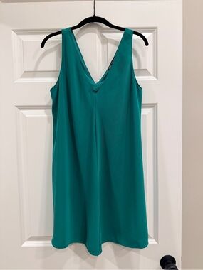 Zara Kelly Green V-Neck Swing  Dress
